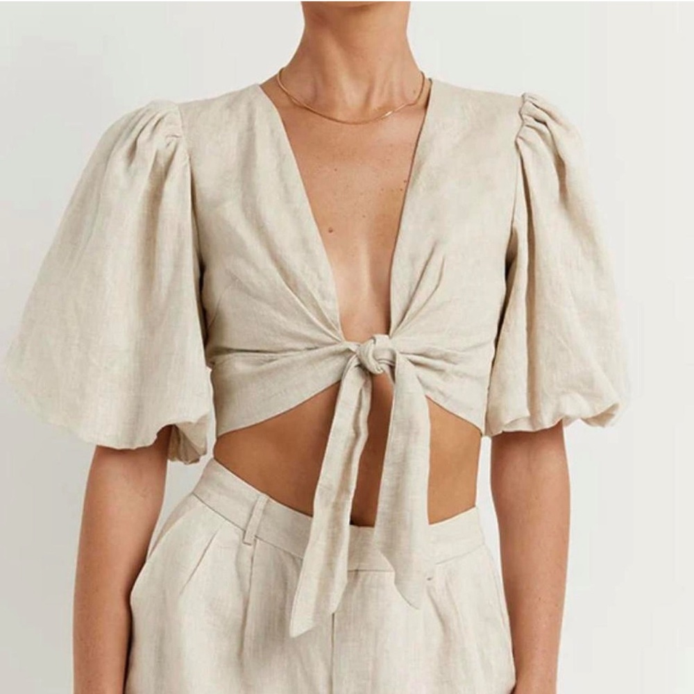 DISSH Cream Puff Sleeve Crop Blouse